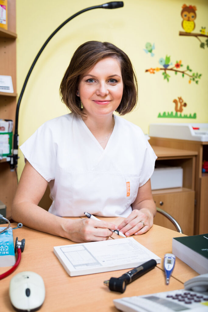 Černý kašel si snadno spletete s virózou. Pro děti může být smrtelný