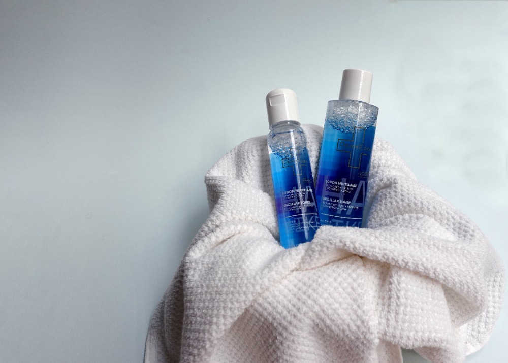 Lehkost, hydratace a SPF: beauty rutina, která vás zachrání v horkých letních dnech